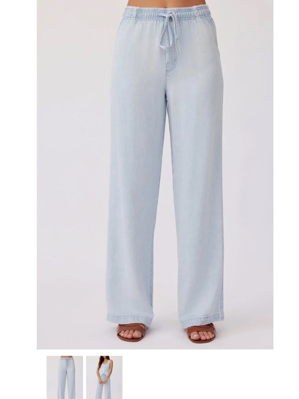 Light Wash Wide-Leg Women’s Jeans with Drawstring Waist